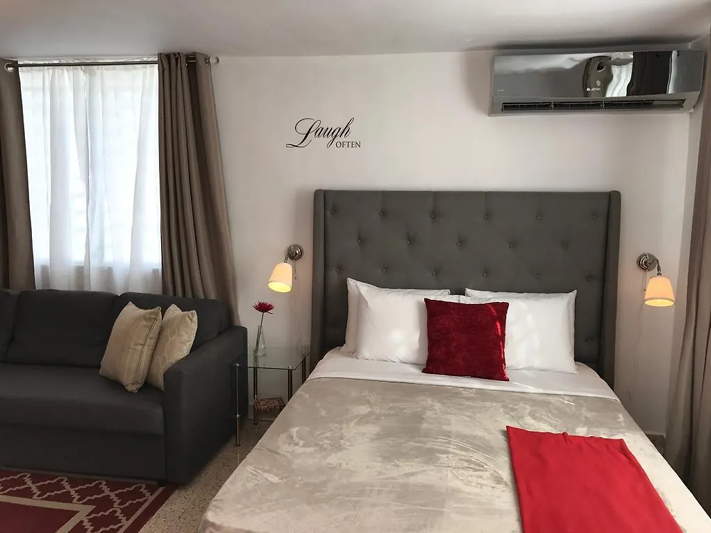 Edificio Chandelier Ponce